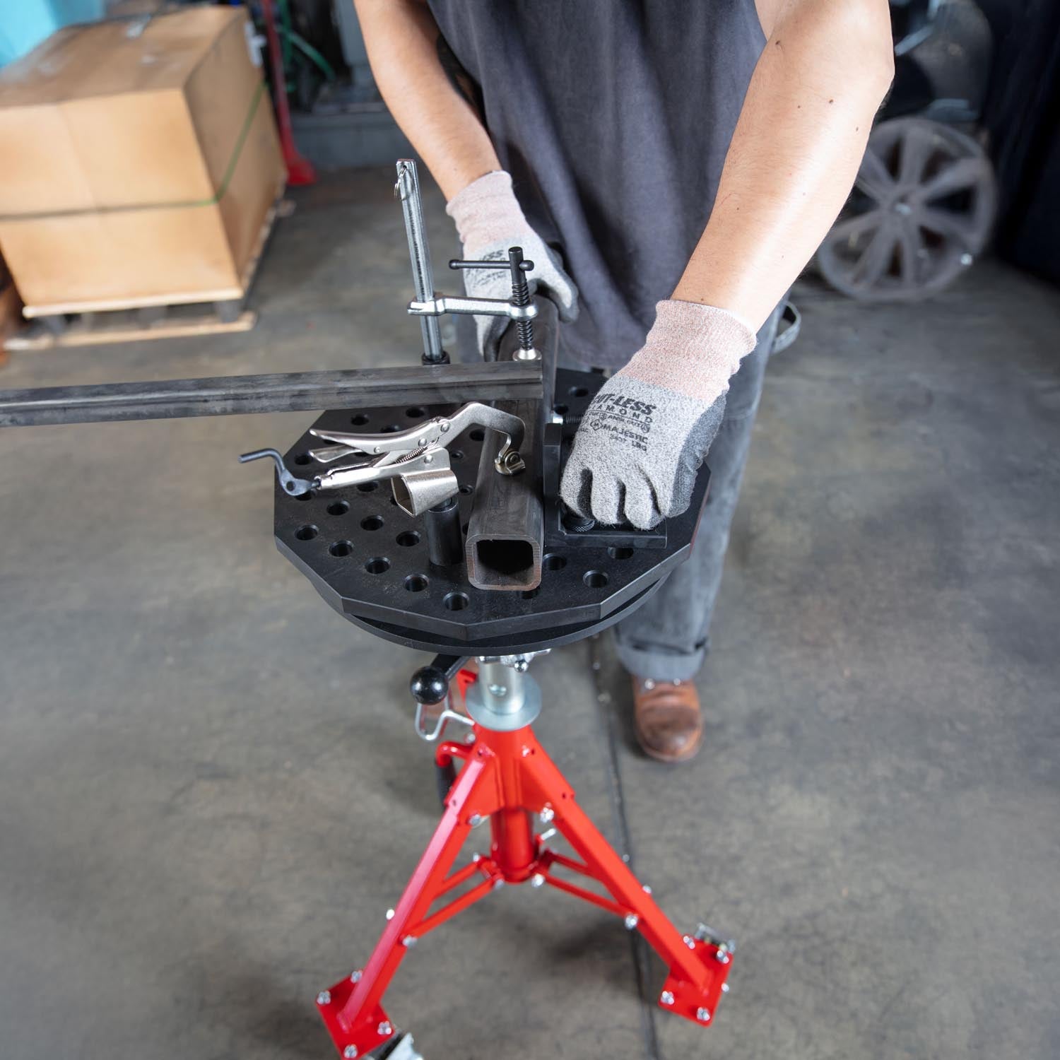 Caster Tripod Work Stand