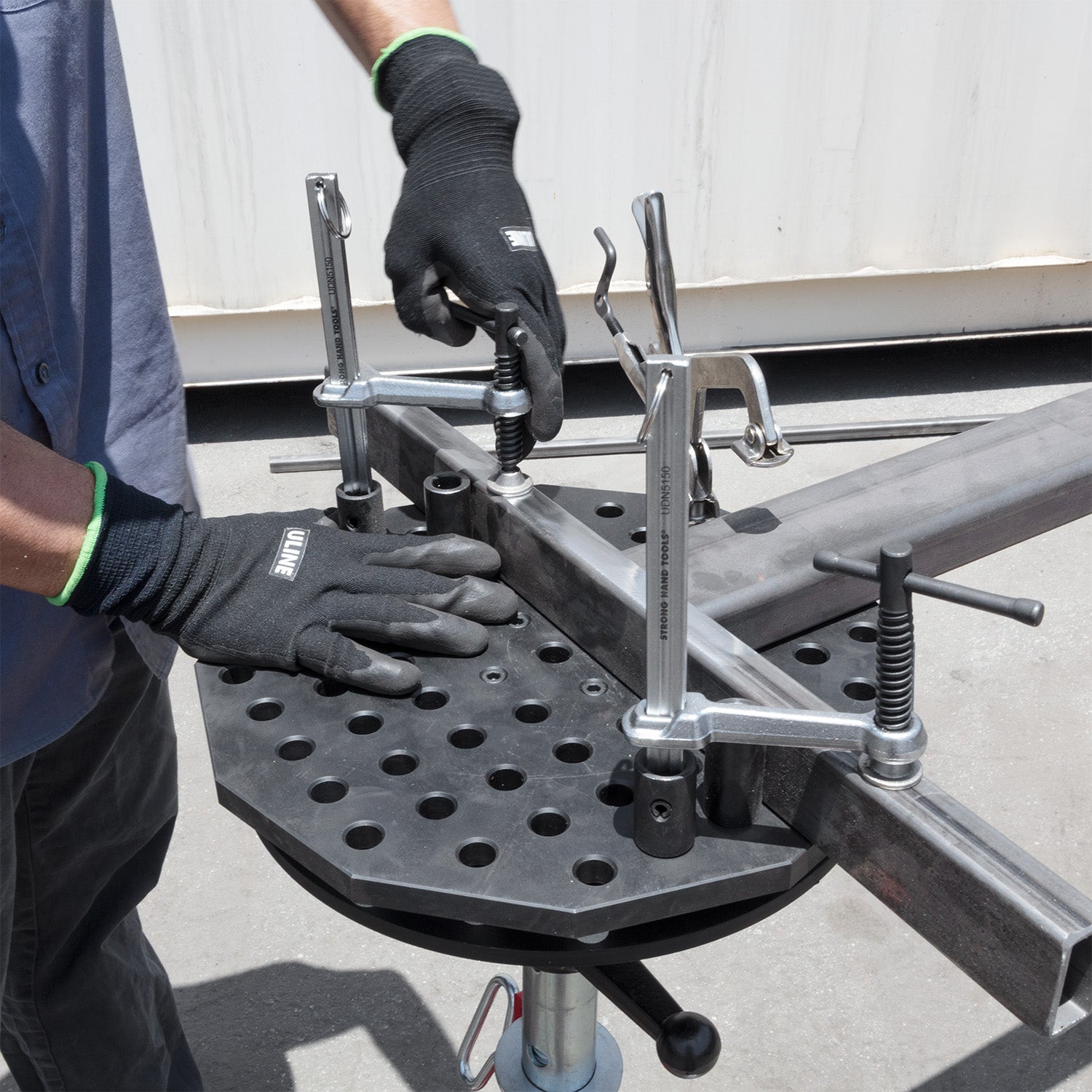 Fixed Tripod Work Stand