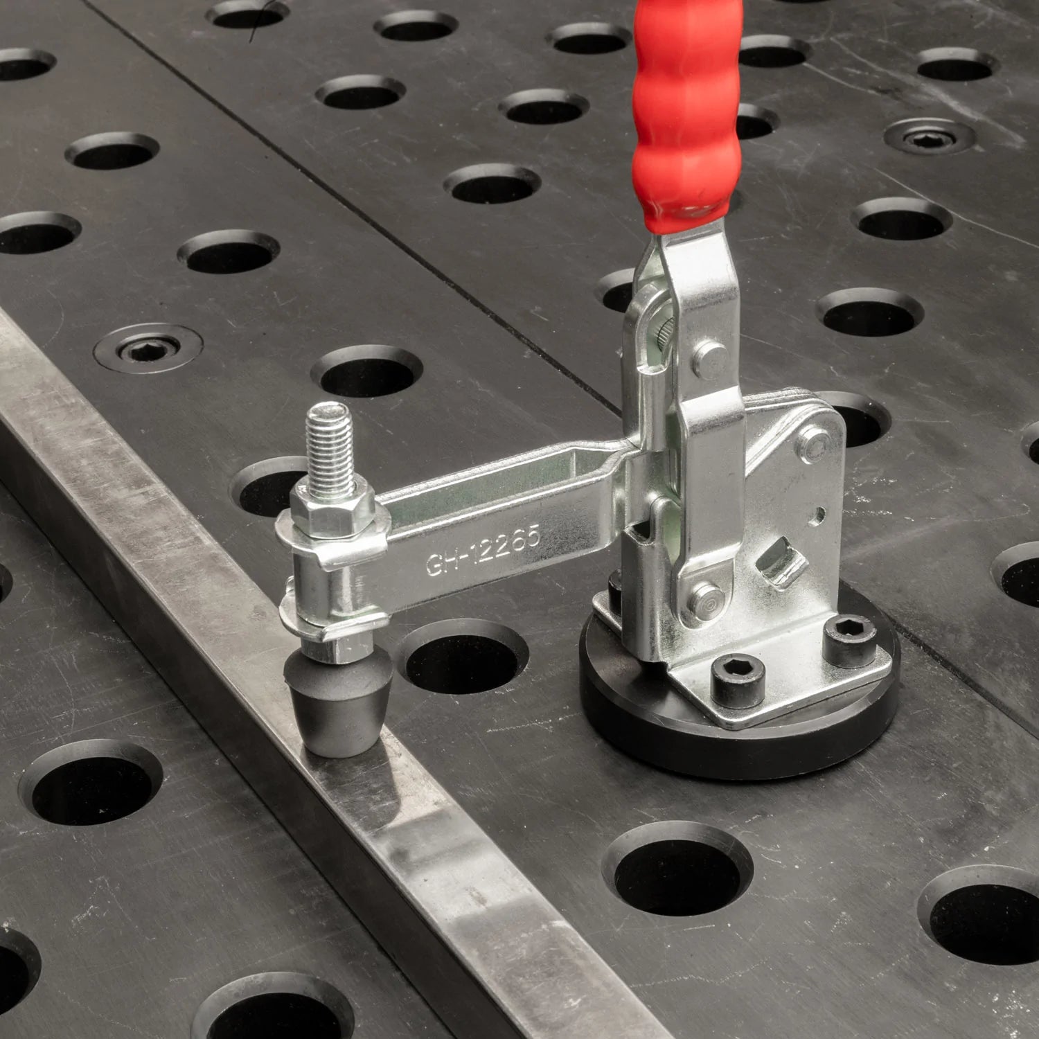 Vertical Toggle Clamp w/ Adapter, 28 mm